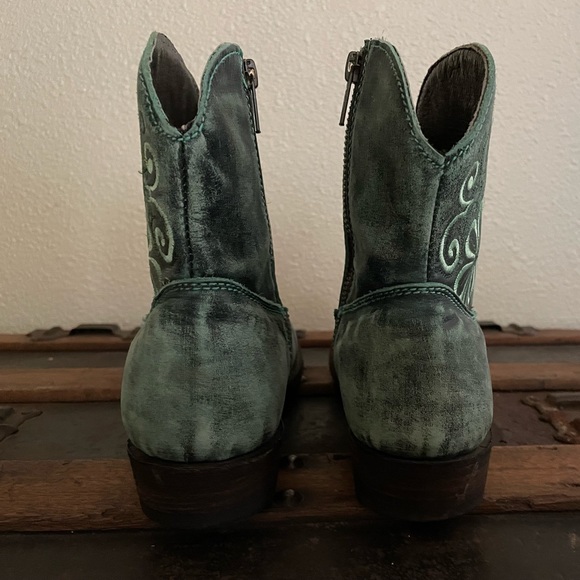 Independent Boot Company Darcy Turquoise Booties size 7 GC - Picture 9 of 14